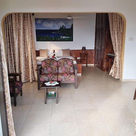 Les Elles Guesthouse Self Catering Baie Lazare  Δωμάτιο φωτογραφία
