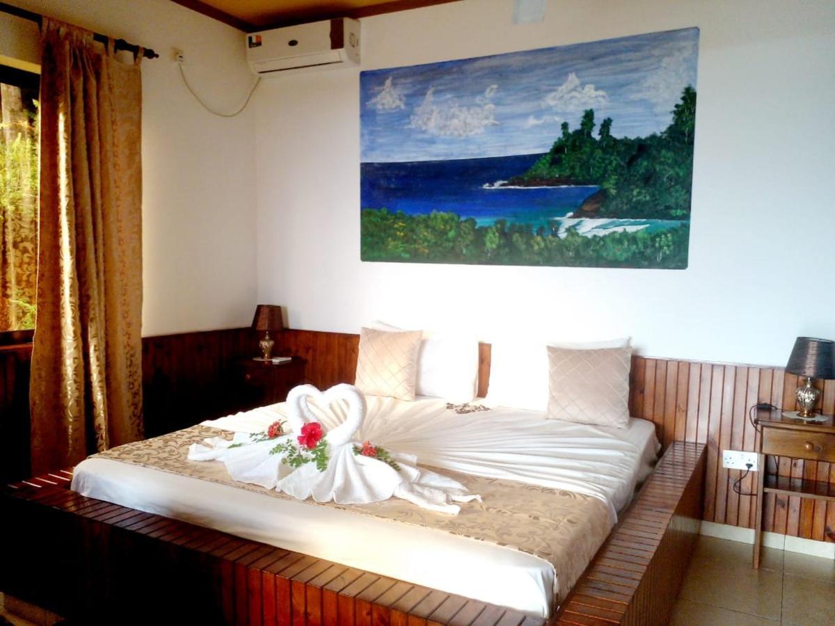Les Elles Guesthouse Self Catering Baie Lazare  Εξωτερικό φωτογραφία