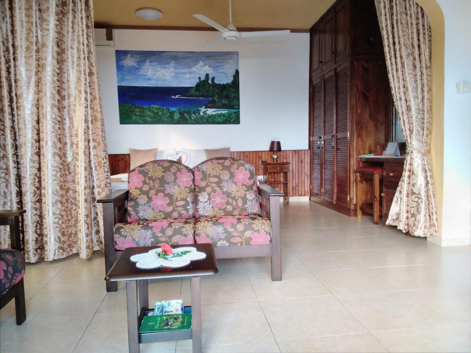 Les Elles Guesthouse Self Catering Baie Lazare  Δωμάτιο φωτογραφία