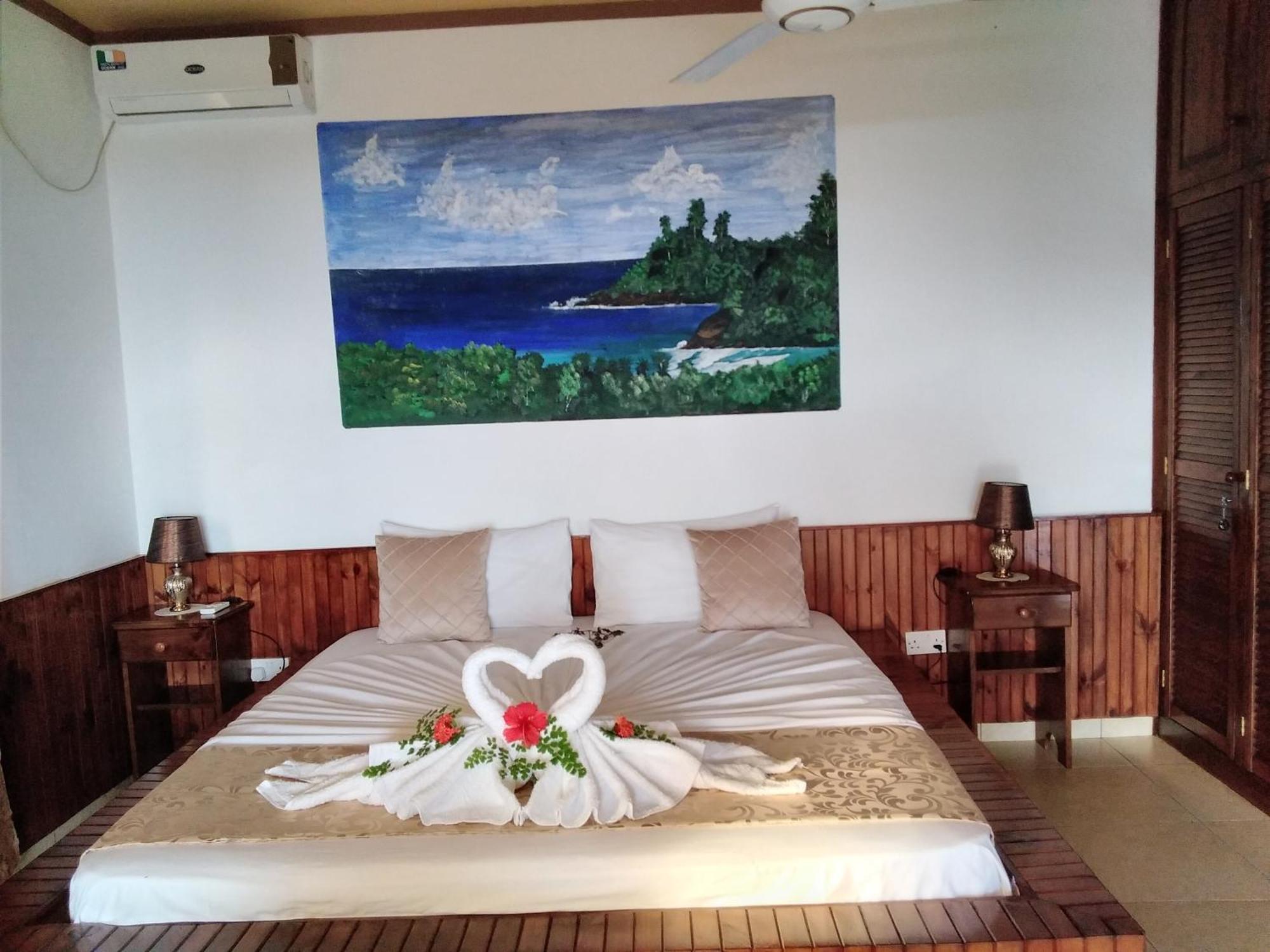 Les Elles Guesthouse Self Catering Baie Lazare  Δωμάτιο φωτογραφία